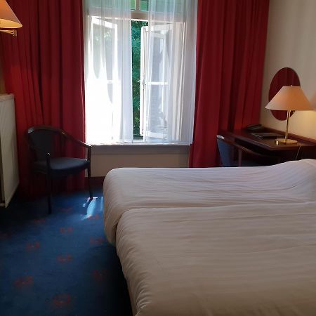 Nol In 'T Bosch Hotel Wageningen Bagian luar foto