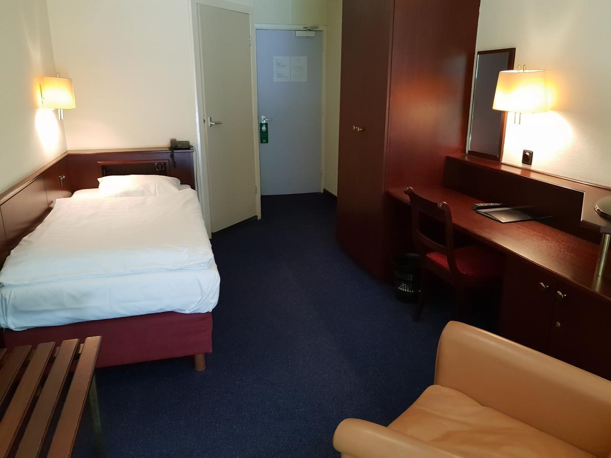 Nol In 'T Bosch Hotel Wageningen Bagian luar foto
